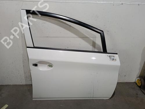 Used Right front door Right front door 36869002 36869002