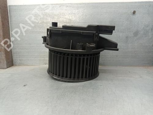 Used Heater blower motor AUDI A4 B9 (8W2, 8WC) 2.0 TDI quattro (150 hp) 22717323