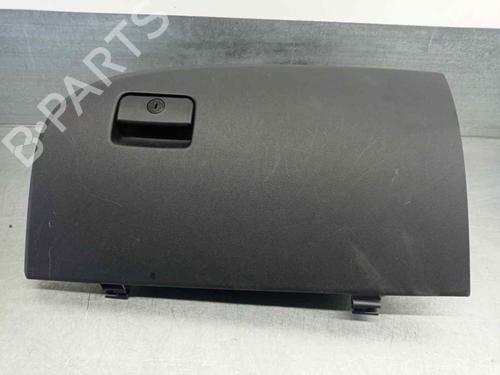 Used Glove box MITSUBISHI OUTLANDER II (CW_W) 2.0 DI-D (CW8W) (140 hp) 12171510