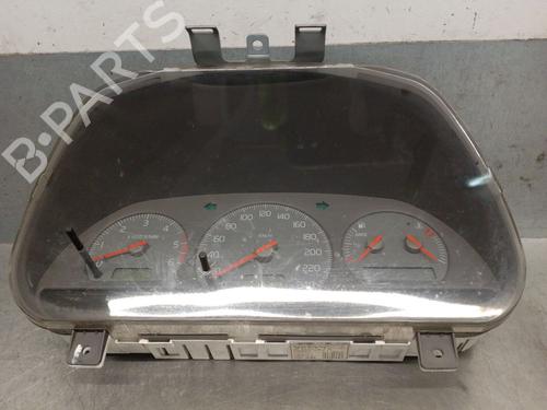 Used Instrument cluster VOLVO V40 Estate (645) [1995-2004]  31130770
