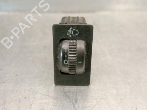 Used Headlight switch TOYOTA AVENSIS (_T25_) 2.0 D-4D (CDT250_, CDT250R) (116 hp) 26324372