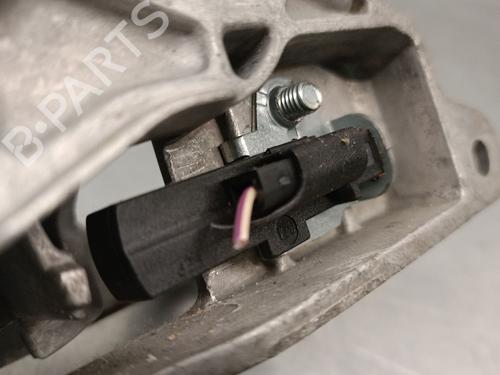 Hand brake VOLVO V40 Hatchback (525) D3 | BP31161562I18 