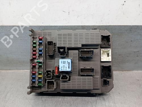 Sikringsdåse PEUGEOT 807 (EB_) 2.0 HDi (107 hp) 25381451