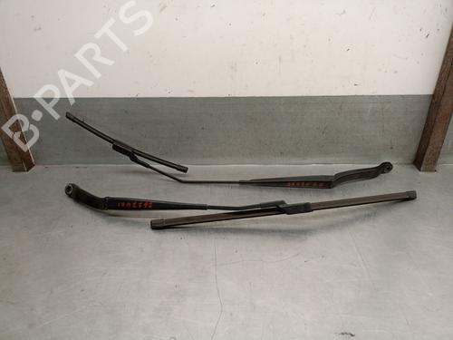 front-windshield-wiper-arm-fiat-500x-334_-2014-38252711 main image