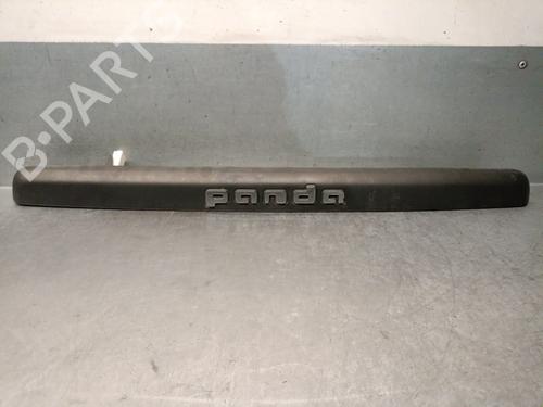Used Tailgate handle Tailgate handle FIAT PANDA (312_, 319_) 1.2 (312PXA1A) (69 hp) 39668892 39668892