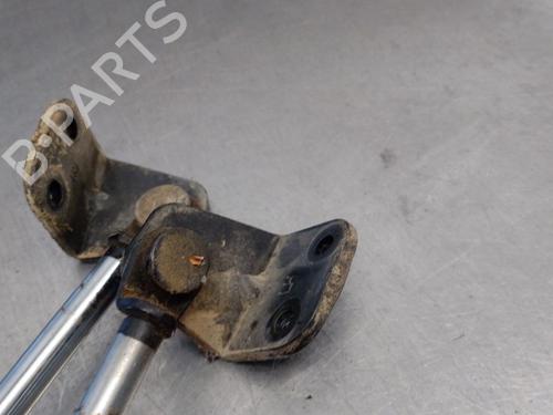 Tailgate lift support HYUNDAI TERRACAN (HP) 2.9 CRDi | BP29478591C138 