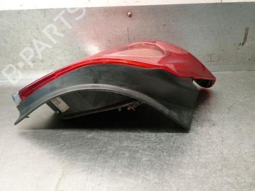 Clignotant avant gauche TOYOTA AVENSIS (_T25_) 2.2 D-4D (ADT251_, ADT251R) | BP30396547C32