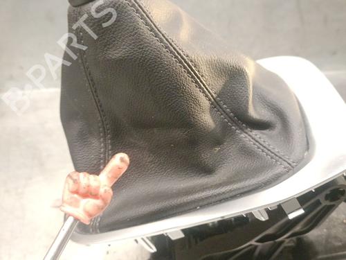 Gear lever RENAULT MEGANE IV Hatchback (B9A/M/N_) 1.5 dCi 110 (B9A3) | BP29403427M90 