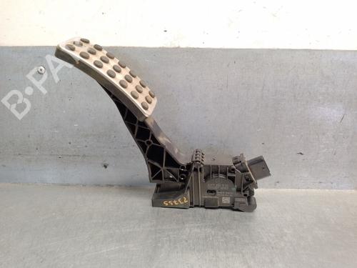 Used Pedal MERCEDES-BENZ A-CLASS (W177) A 180 d (177.003) (116 hp) 29946601