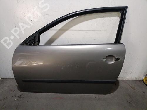 Used Left front door Left front door 38421245 38421245