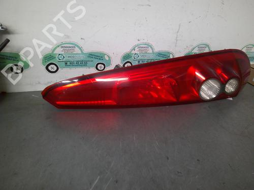 Used Right taillight FORD FIESTA V (JH_, JD_) 1.4 TDCi (68 hp) 17542242