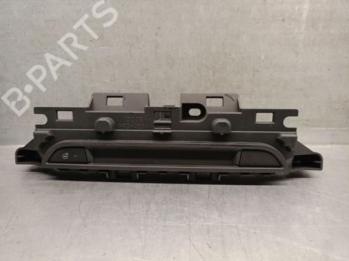 Used Display monitor Display monitor MAZDA CX-5 (KF) 2.0 SKYACTIV-G AWD (163 hp) 33656882 33656882