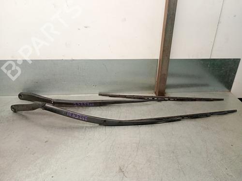 Used Front windshield wiper arm CITROËN C8 (EA_, EB_) 2.0 HDi (120 hp) 27984113
