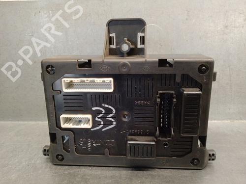 Used Fuse box RENAULT CLIO III (BR0/1, CR0/1) 1.5 dCi (BR17, CR17) (86 hp) 31711096