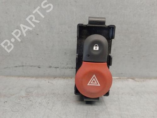 Used Warning switch SMART FORTWO Coupe (453) electric drive / EQ (453.391) (56 hp) 26376887
