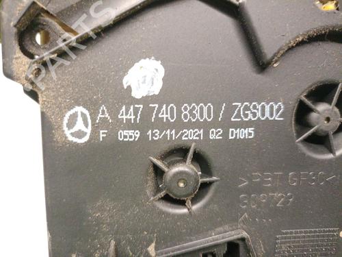 Rear right lock MERCEDES-BENZ VITO Van (W447) 114 CDI 4x4 (447.601, 447.603, 447.605) | BP28729921C99 