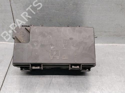 Scatola fusibili Scatola fusibili DODGE JOURNEY 2.0 CRD (136 hp) 37419855 37419855