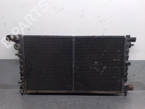 Used Water radiator Water radiator MERCEDES-BENZ CLK (C209) CLK 270 CDI (209.316) (170 hp) 32743231 32743231