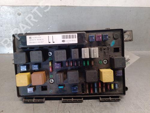 Used Fuse box Fuse box OPEL ZAFIRA / ZAFIRA FAMILY B (A05) 1.7 CDTI (M75) (125 hp) 32388667 32388667