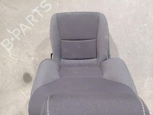 Right front seat TOYOTA YARIS (_P21_, _PA1_, _PH1_) 1.5 Hybrid (MXPH11) | BP25238021C16 