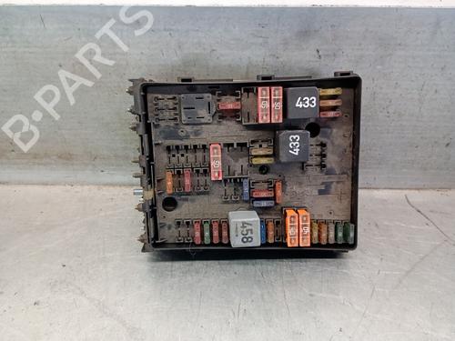 Used Fuse box VW TOURAN (1T1, 1T2) 2.0 TDI 16V (140 hp) 24917364