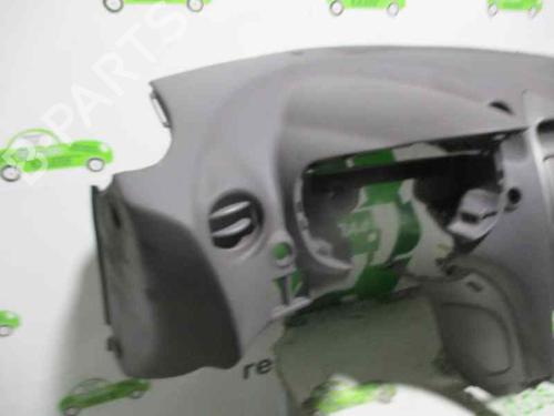Dashboard TOYOTA CELICA Coupe (_T23_) 1.8 16V VT-i (ZZT230_, ZZT230) | BP2080374C46 