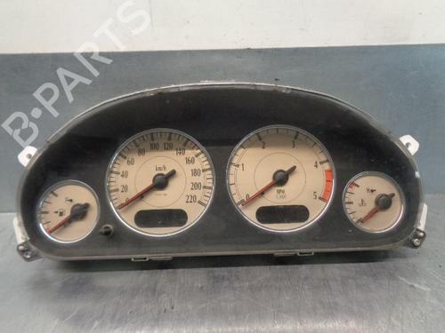 Used Instrument cluster Instrument cluster CHRYSLER VOYAGER IV (RG, RS) 2.8 CRD (150 hp) 10777939 10777939