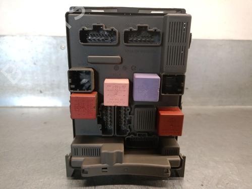 Used Fuse box Fuse box RENAULT LAGUNA II Grandtour (KG0/1_) 1.9 dCi (KG1V) (130 hp) 34737503 34737503