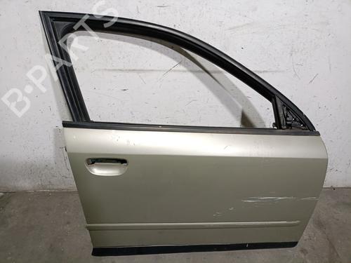 Drzwi przednie prawe AUDI A4 B6 Avant (8E5) 1.9 TDI 8E0831052