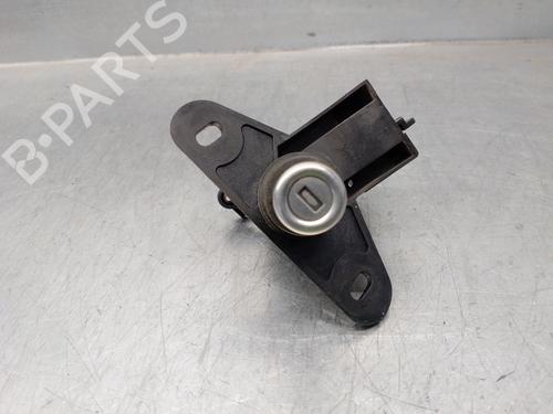 Used Tailgate handle OPEL ZAFIRA A MPV (T98) 2.0 DTI 16V (F75) (101 hp) 15228383