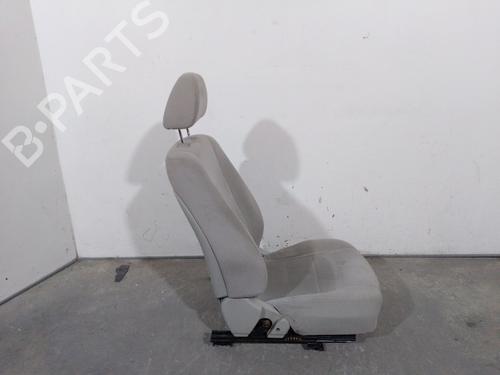 Sæde venstre fortil KIA CERATO I Saloon (LD) 2.0 CRDi | BP29921336C15