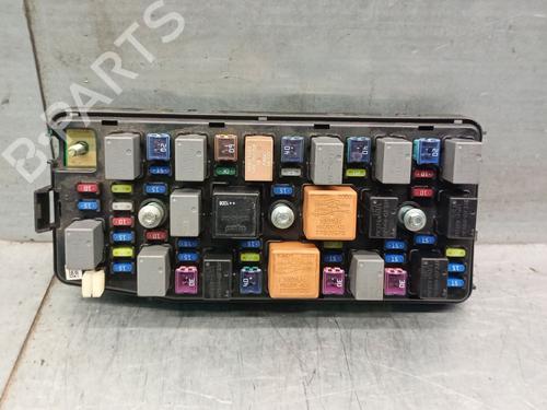 Used Fuse box CHEVROLET CAPTIVA (C100, C140) 2.0 D (126 hp) 30614920