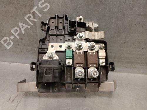 Fuse box RENAULT MASTER III Van (FV) 2.3 dCi 130 FWD (FV0M, FV0Y, FV0J, FV02, FV03) | BP38988647E1 - Image 3