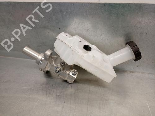Used Brake master cylinder DACIA SANDERO II TCe 90 LPG (B8M1) (90 hp) 26384478