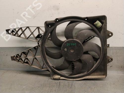 Used Radiator fan Radiator fan FIAT GRANDE PUNTO (199_) 1.3 D Multijet (199.AXD11, 199.AXD1A, 199.AXD1B,... (90 hp) 40493265 40493265