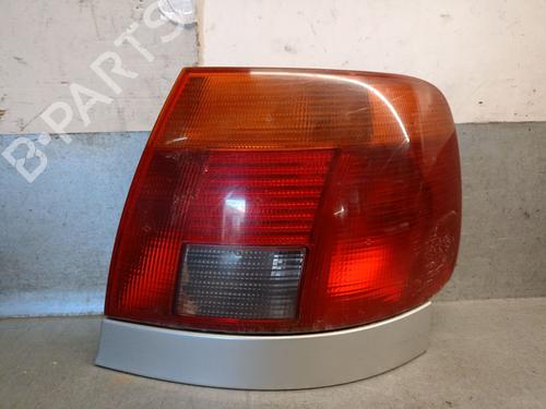 Used Right taillight Right taillight AUDI A4 B5 (8D2) 1.8 (125 hp) 33660585 33660585