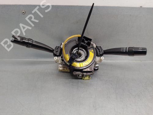 Used Headlight switch TOYOTA AVENSIS (_T22_) 1.6 i (AT220_, AT220R) (110 hp) 16129618