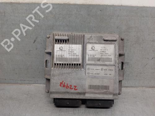Used Control unit DACIA DOKKER Express Box Body/MPV 1.6 LPG (83 hp) 27182562