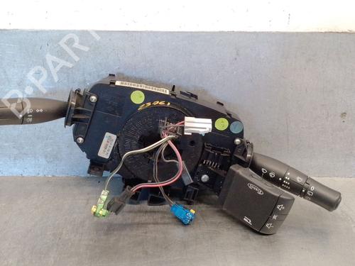 Used Headlight switch RENAULT MEGANE II (BM0/1_, CM0/1_) 1.5 dCi (BM02, BM13, BM2A, CM02, CM13) (101 hp) 29574551
