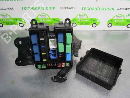 Used Fuse box SUZUKI GRAND VITARA II (JT, TE, TD) 1.9 DDiS All-wheel Drive (JT419, TD44, JB419WD, JB419XD,... (129 hp) 2075439