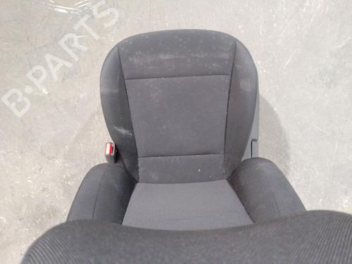 Right front seat HYUNDAI i20 II (GB, IB) 1.0 T-GDI | BP26896193C16 