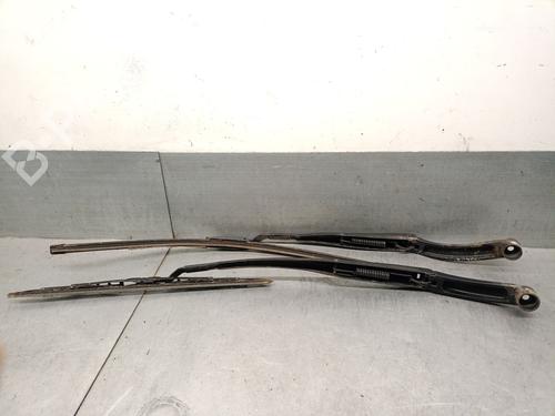 Front windshield wiper arm KIA OPTIMA (JF) 1.7 CRDi | BP31838004C143