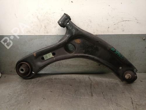 Used Right front suspension arm KIA STONIC (YB) 1.2 CVVT (84 hp) 27243787