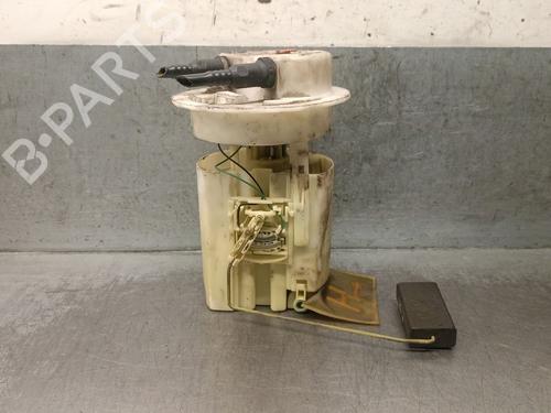 Used Fuel pump CITROËN XSARA (N1) 1.6 16V (109 hp) 32657583