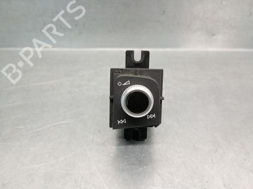 BP30002115I30 main image