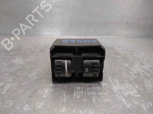 Used Headlight switch VW CADDY III Box Body/MPV (2KA, 2KH, 2CA, 2CH) 1.6 TDI (102 hp) 18407673