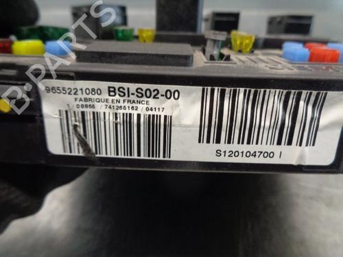 Fuse box PEUGEOT 407 (6D_) 2.0 HDi 135 (6DRHRH, 6DRHRE, 6DRHRG, 6DRHRJ) | BP9770225E1 