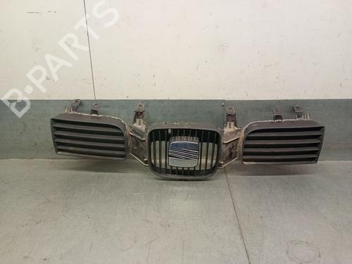 grille-seat-toledo-ii-1m2-1998-1999-2000-2001-2002-2003-2004-2005-2006-34534944 main image