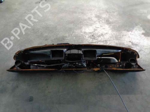 Dashboard MERCEDES-BENZ 123 Saloon (W123) 240 D (123.123) | BP7180691C46 