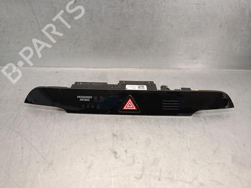 Used Warning switch HYUNDAI TUCSON (TL, TLE) 1.6 CRDi (116 hp) 25761525